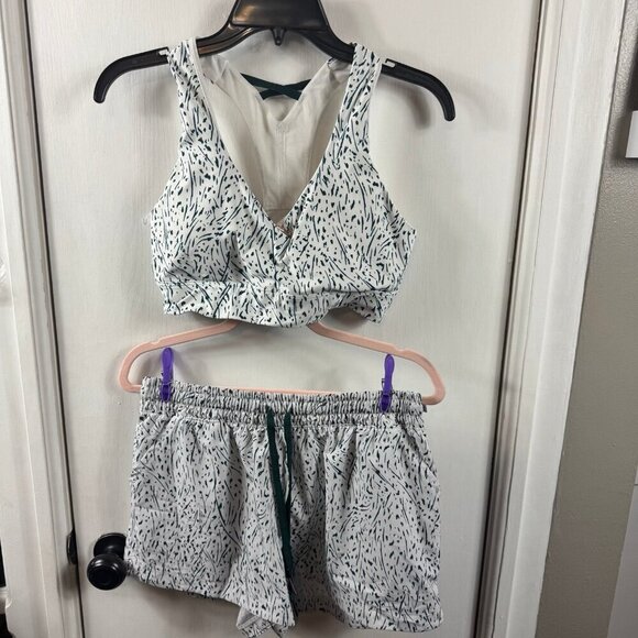 Marika green and white confetti athletic athleisure sports bra and shorts set - Picture 1 of 9